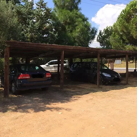 Kostas House דירה